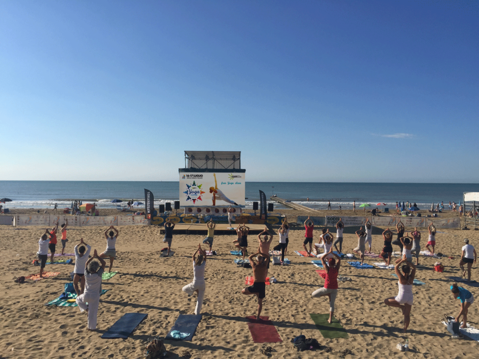 Jesolo Yoga Camp - cuoriDILUCE - Treviso YOGADAY